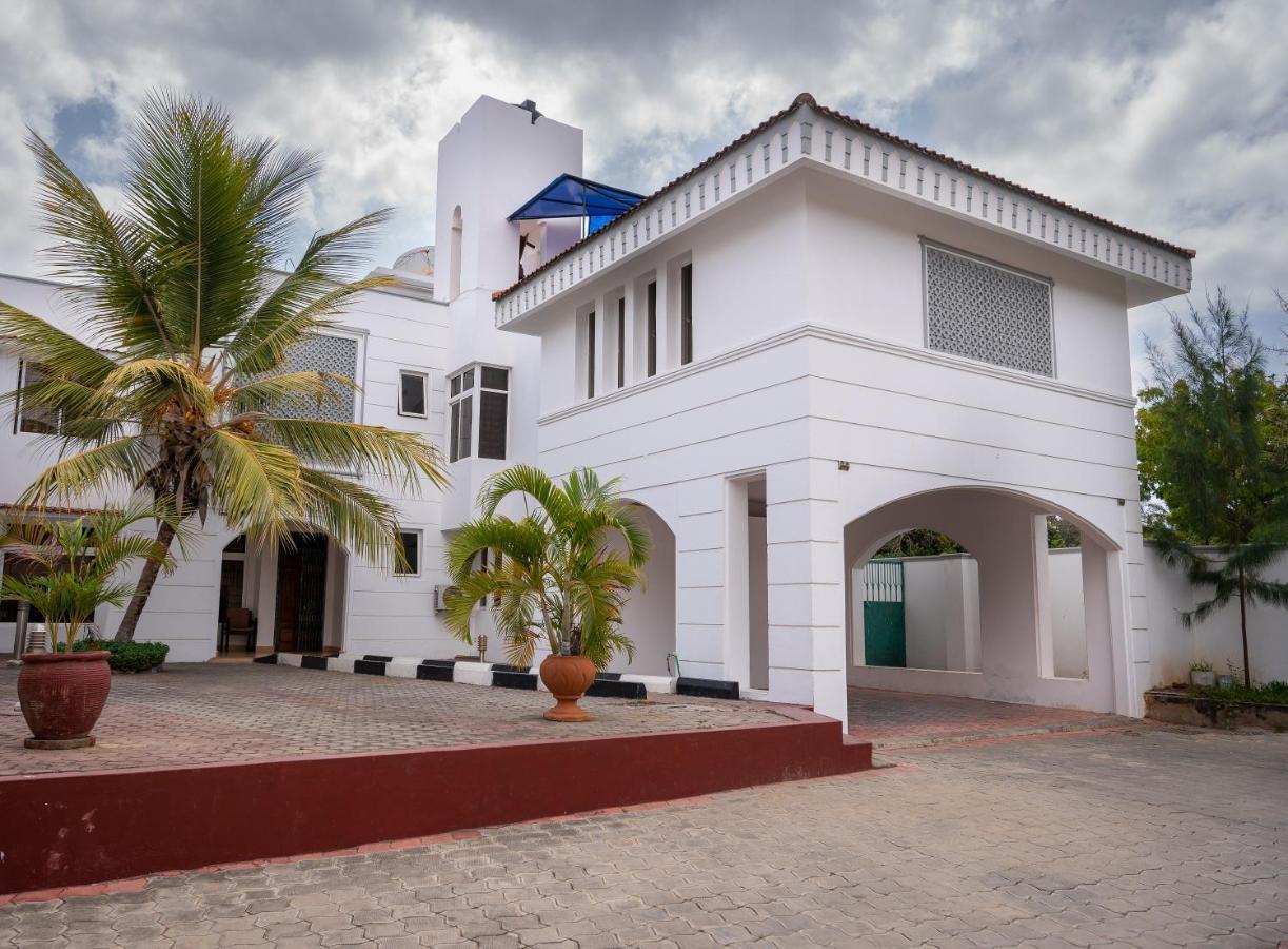 Nyali Villa Mombasa Exterior photo